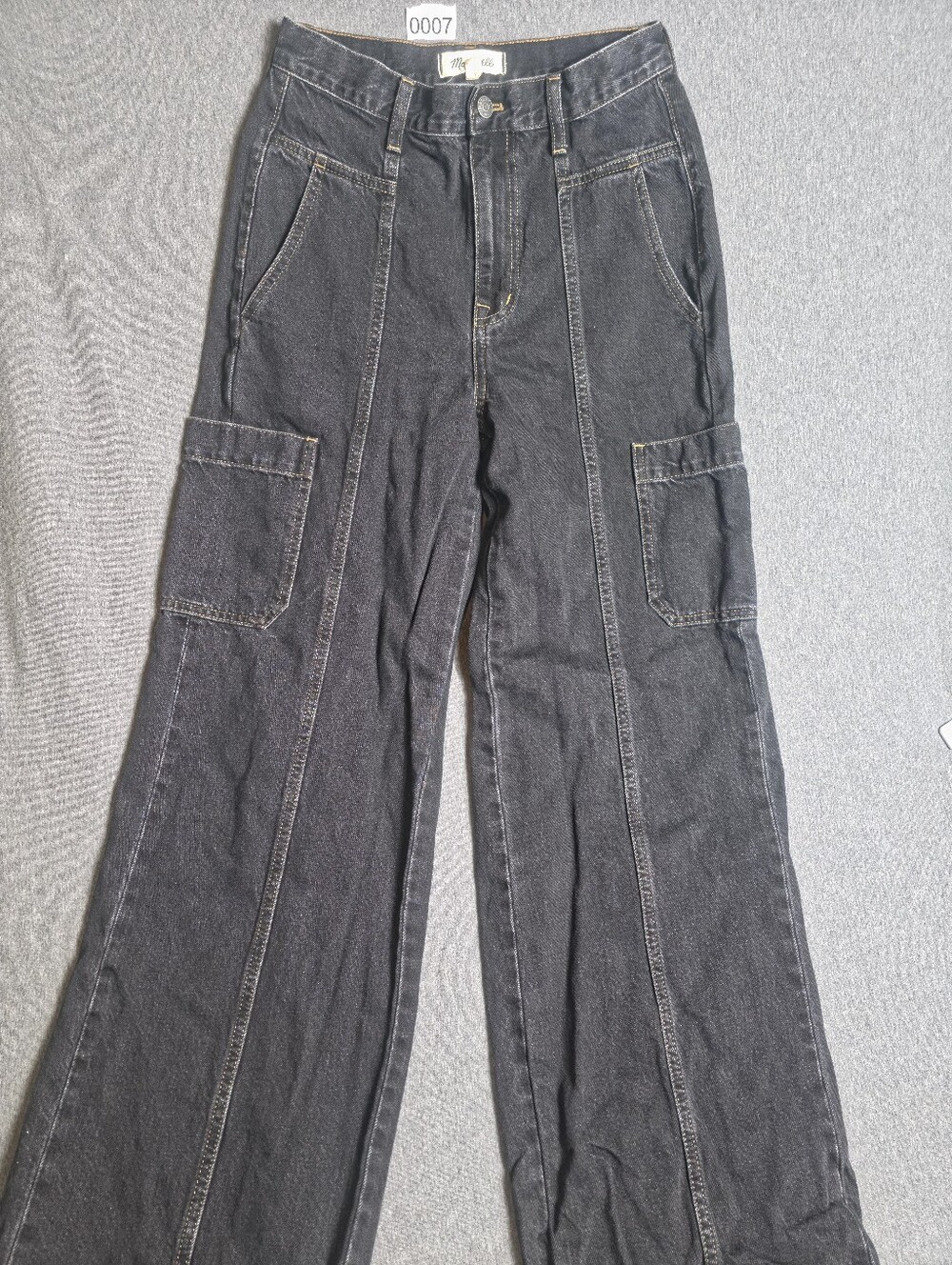 Madewell Black Wide-Leg Cargo Denim 27. Retro. Skater. Grunge